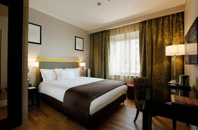 Отель Grand Hotel Yerevan - Small Luxury Hotels of the World Ереван-48
